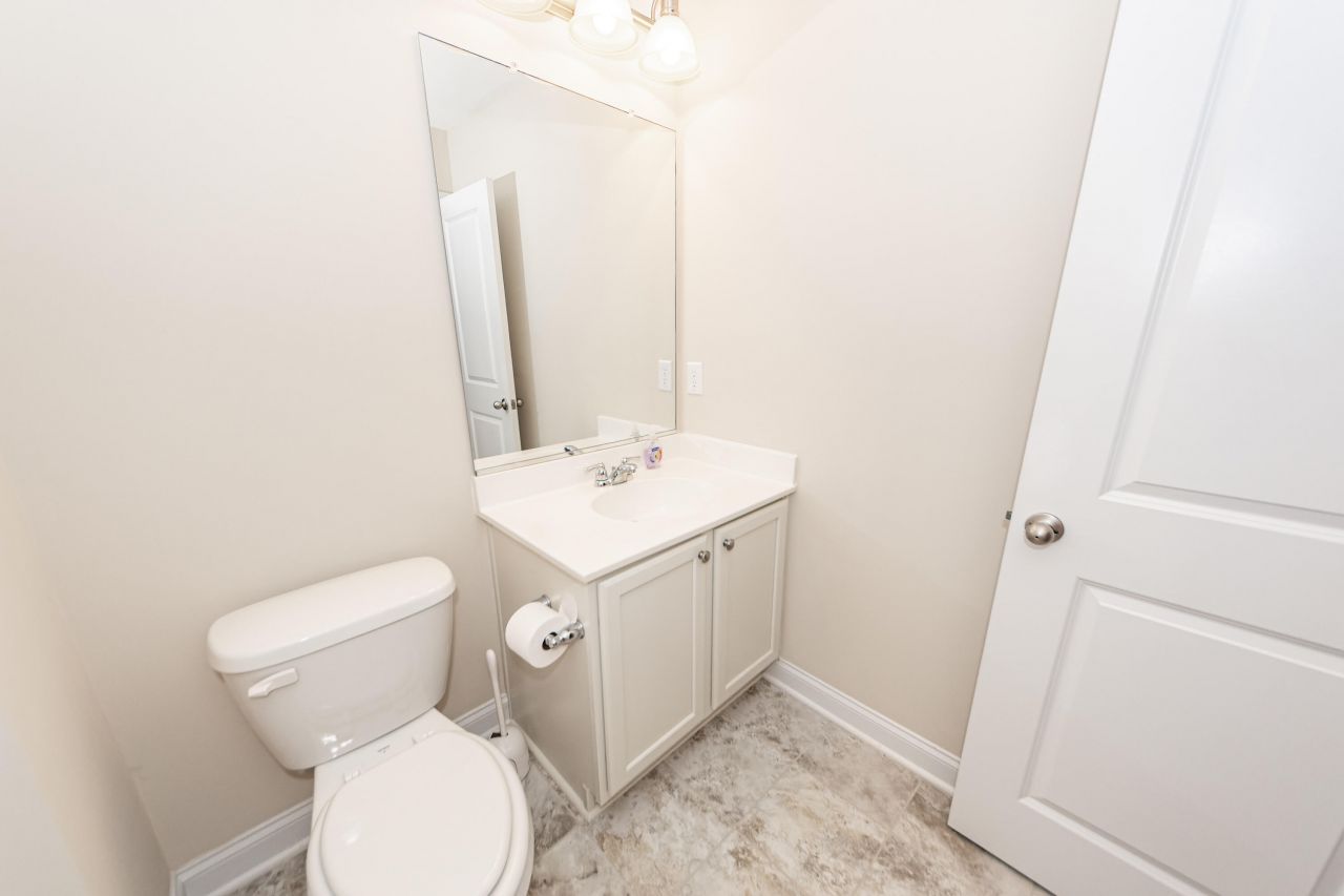 2052 Promenade Court Photo 37