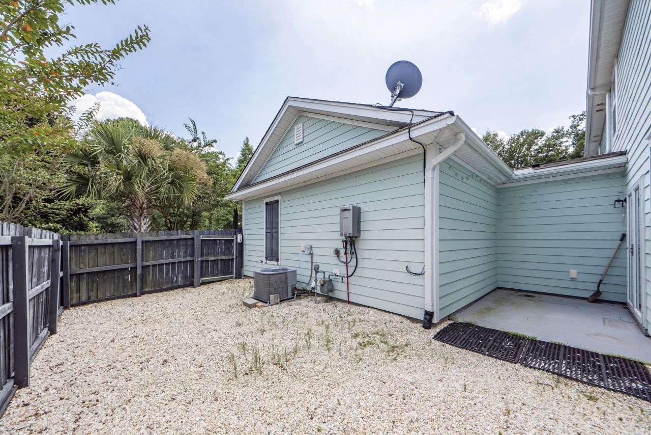 2052 Promenade Court Photo 40