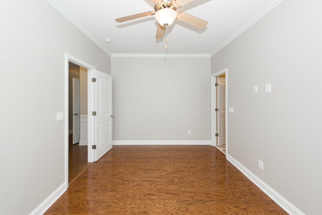 2052 Promenade Court Photo 6