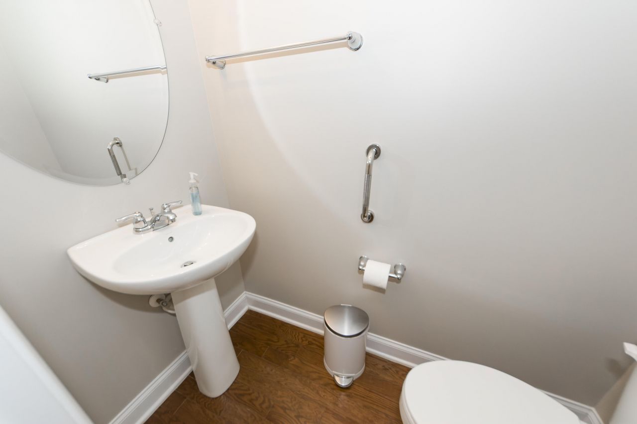 2052 Promenade Court Photo 9