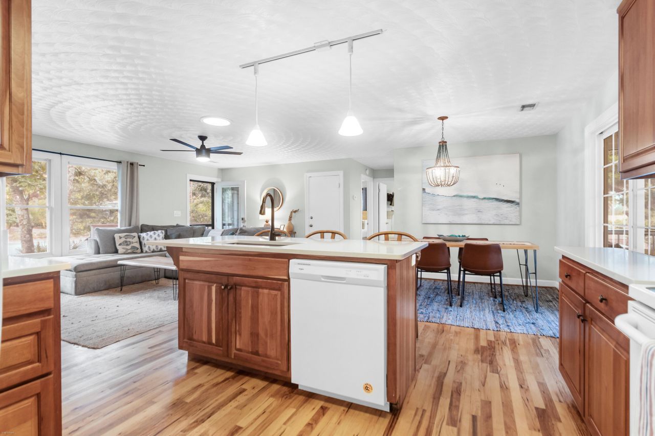 312 W Cooper Avenue Photo 22