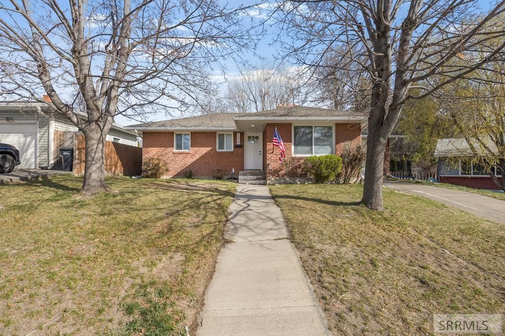 1554 Beverly Road, Idaho Falls, ID 83402 Main Photo