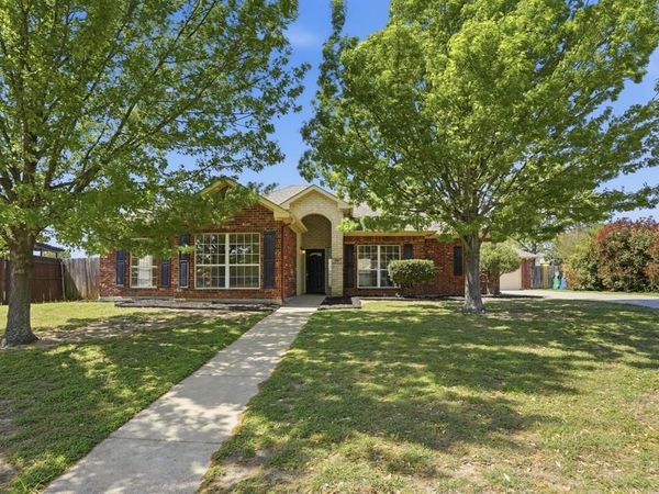 636 Whitetail Deer Lane , Crowley, TX 76036