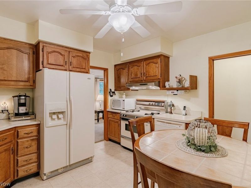 23 Thames Avenue, Bedford, OH 44146 Photo 11