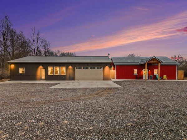 419 S Juniper Street NE, Edmore, MI 48829