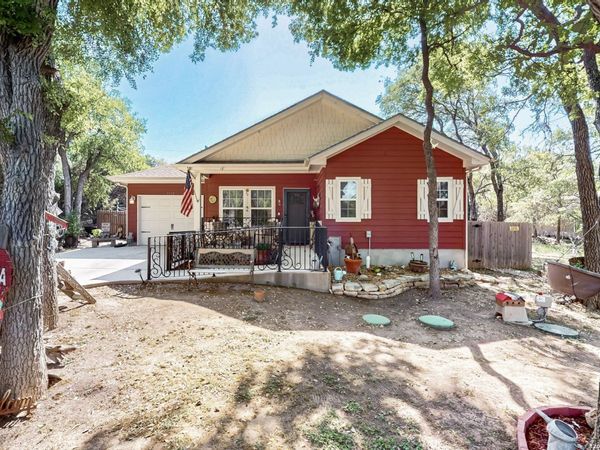 1118 Lonesome, Canyon Lake, TX 78133