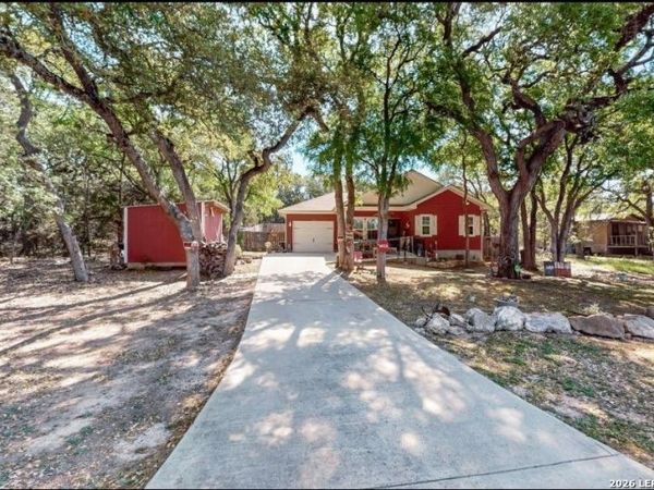 1118 Lonesome, Canyon Lake, TX 78133