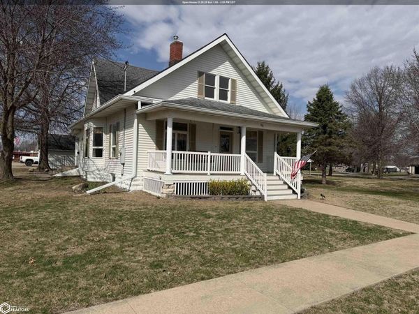 200 Washington Street, Libertyville, IA 52567