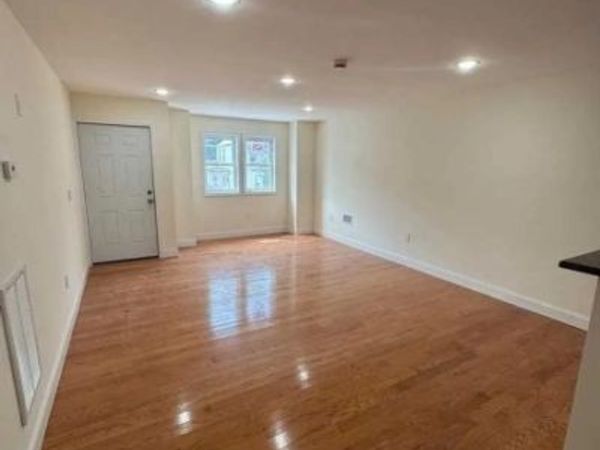 231 Rhode Island Ave, East Orange, NJ 07018