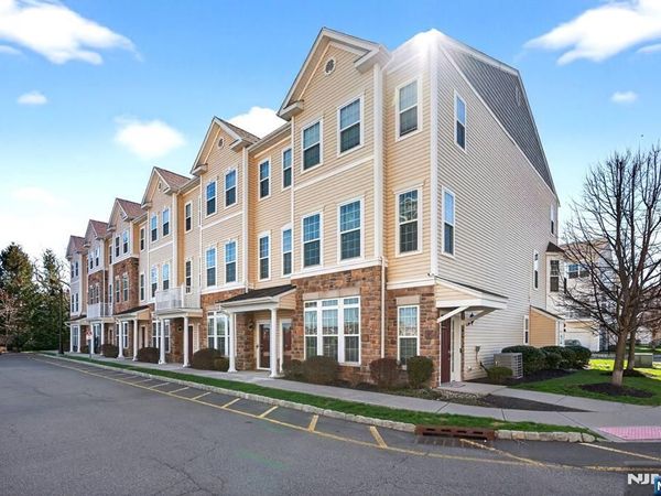 22 Wisteria Lane 1411, Unit 1411, GARFIELD, NJ 07026