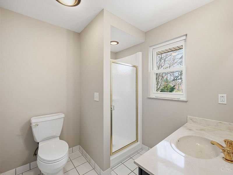 6683 Greentree Drive, Springfield Twp., OH 45224 Photo 16