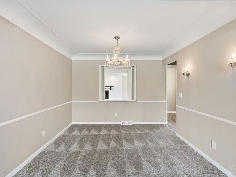 6683 Greentree Drive, Springfield Twp., OH 45224 Photo 7