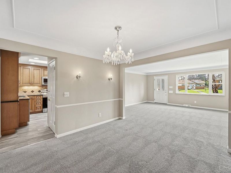 6683 Greentree Drive, Springfield Twp., OH 45224 Photo 9