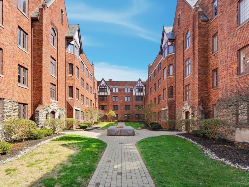2324 Park Avenue, Unit 24, Cincinnati, OH 45206 Photo 1
