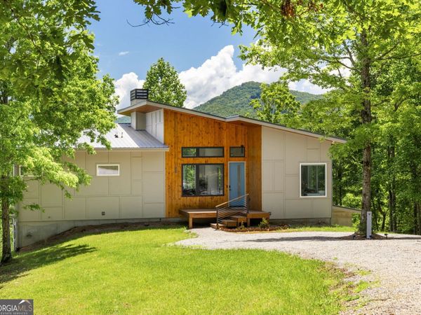 143 Brannon Ridge, Young Harris, GA 30582