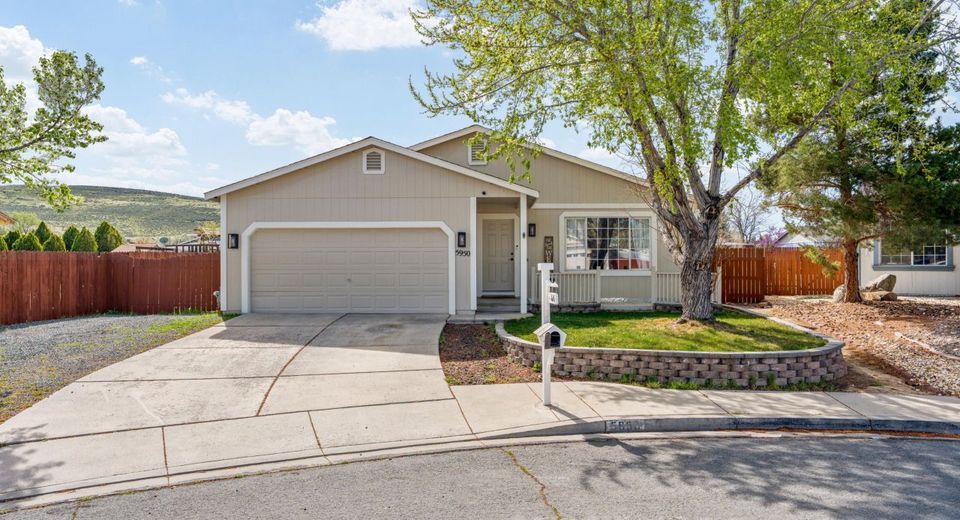 5950 Sunrose Court, Sun Valley, NV 89433 Photo
