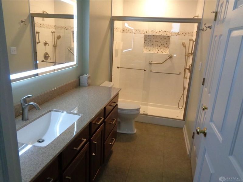 80 Villa Pointe Drive, Springboro, OH 45066 Photo 13