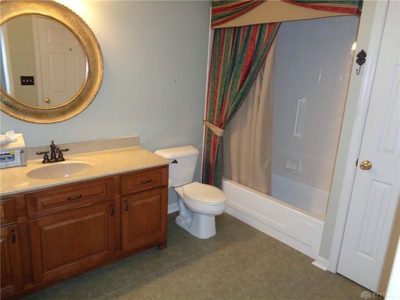 80 Villa Pointe Drive, Springboro, OH 45066 Photo 17