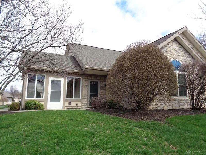 80 Villa Pointe Drive, Springboro, OH 45066 Photo 3