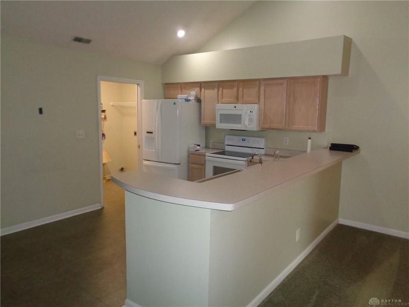 80 Villa Pointe Drive, Springboro, OH 45066 Photo 8