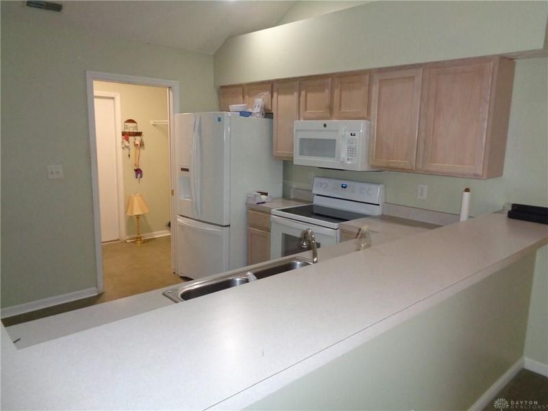 80 Villa Pointe Drive, Springboro, OH 45066 Photo 9