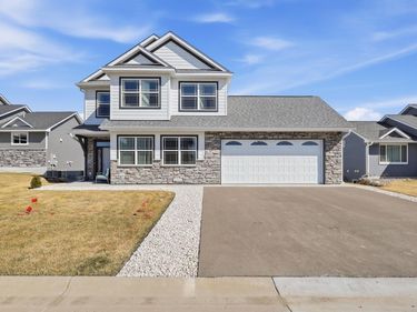 9934 14th Circle NE, Saint Michael, MN 55376