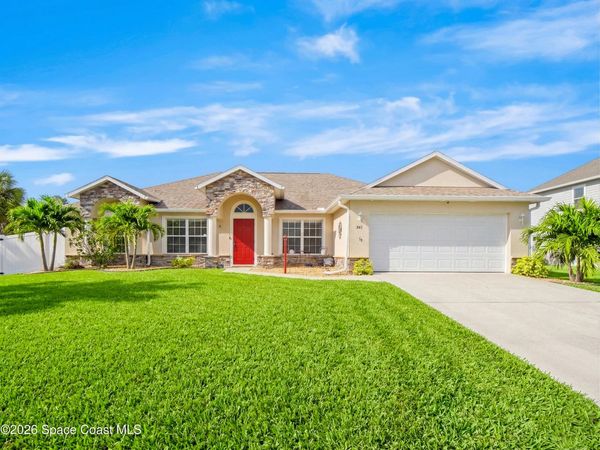 581 Ganley Street SW, Palm Bay, FL 32908
