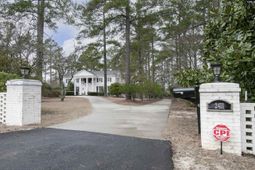 2411 Springdale Drive  photo 4