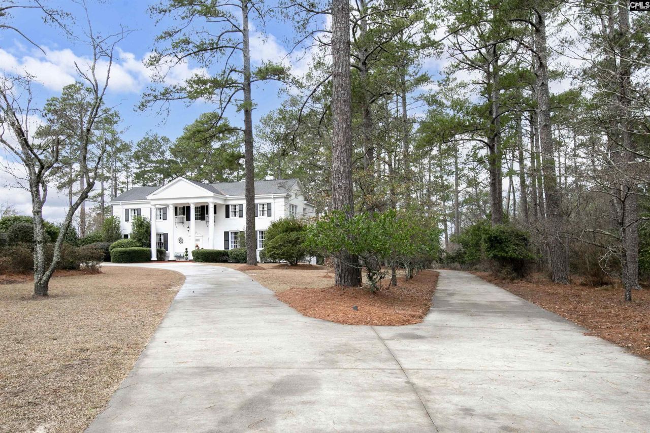 2411 Springdale Drive  Photo 4