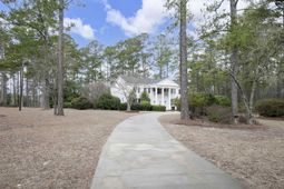 2411 Springdale Drive  photo 4