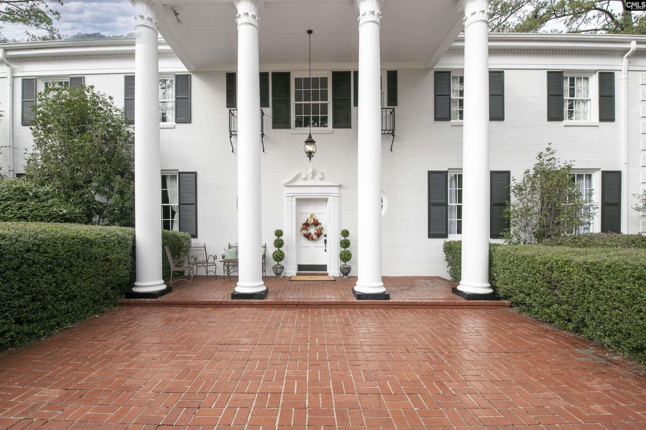 2411 Springdale Drive  Photo 6