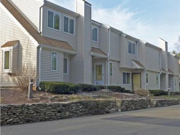 11 Macintosh, Unit 11, Ansonia, CT 06401