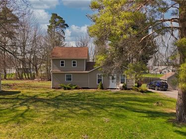 819 Fairfield Avenue, Columbiana, OH 44408