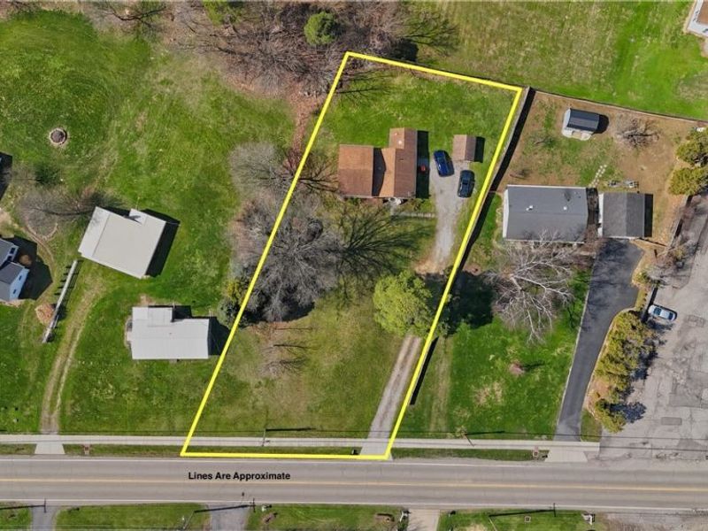 819 Fairfield Avenue, Columbiana, OH 44408 Photo 2