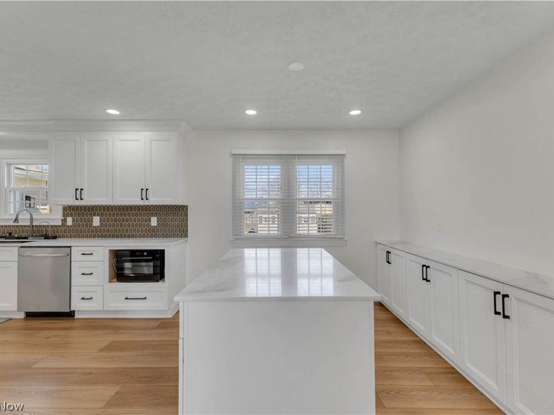 26928 Fairfax Lane, North Olmsted, OH 44070 Photo 26