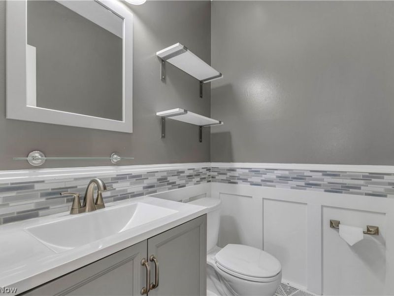 26928 Fairfax Lane, North Olmsted, OH 44070 Photo 36