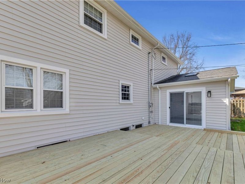 26928 Fairfax Lane, North Olmsted, OH 44070 Photo 9