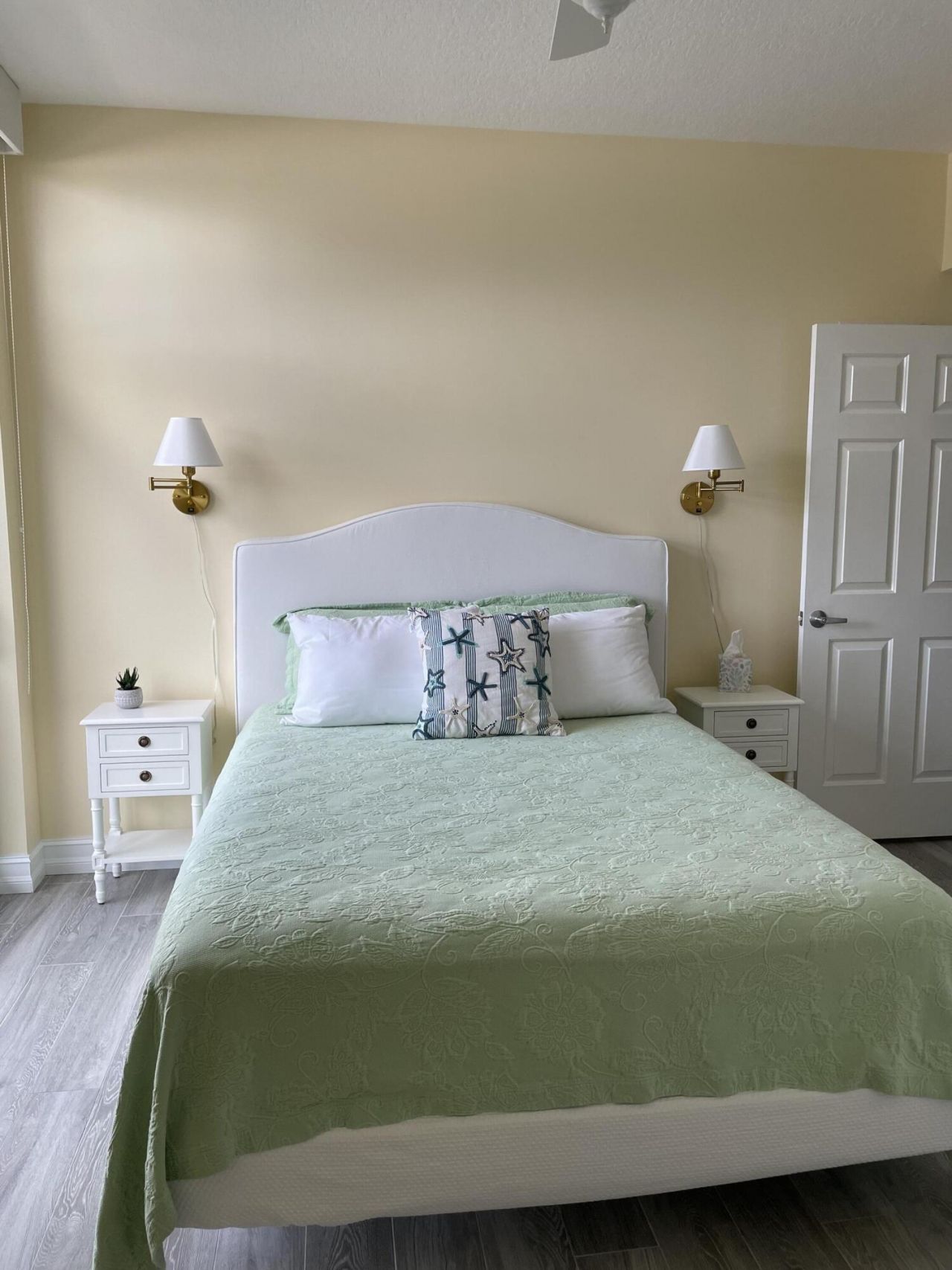 314 Inlet Way, Unit 201, Palm Beach Shores, FL 33404 Photo