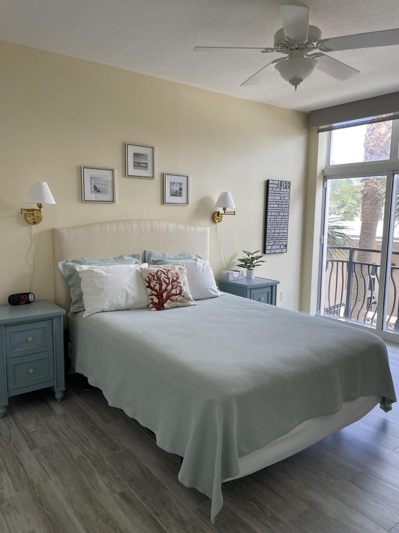 314 Inlet Way, Unit 201, Palm Beach Shores, FL 33404 Photo