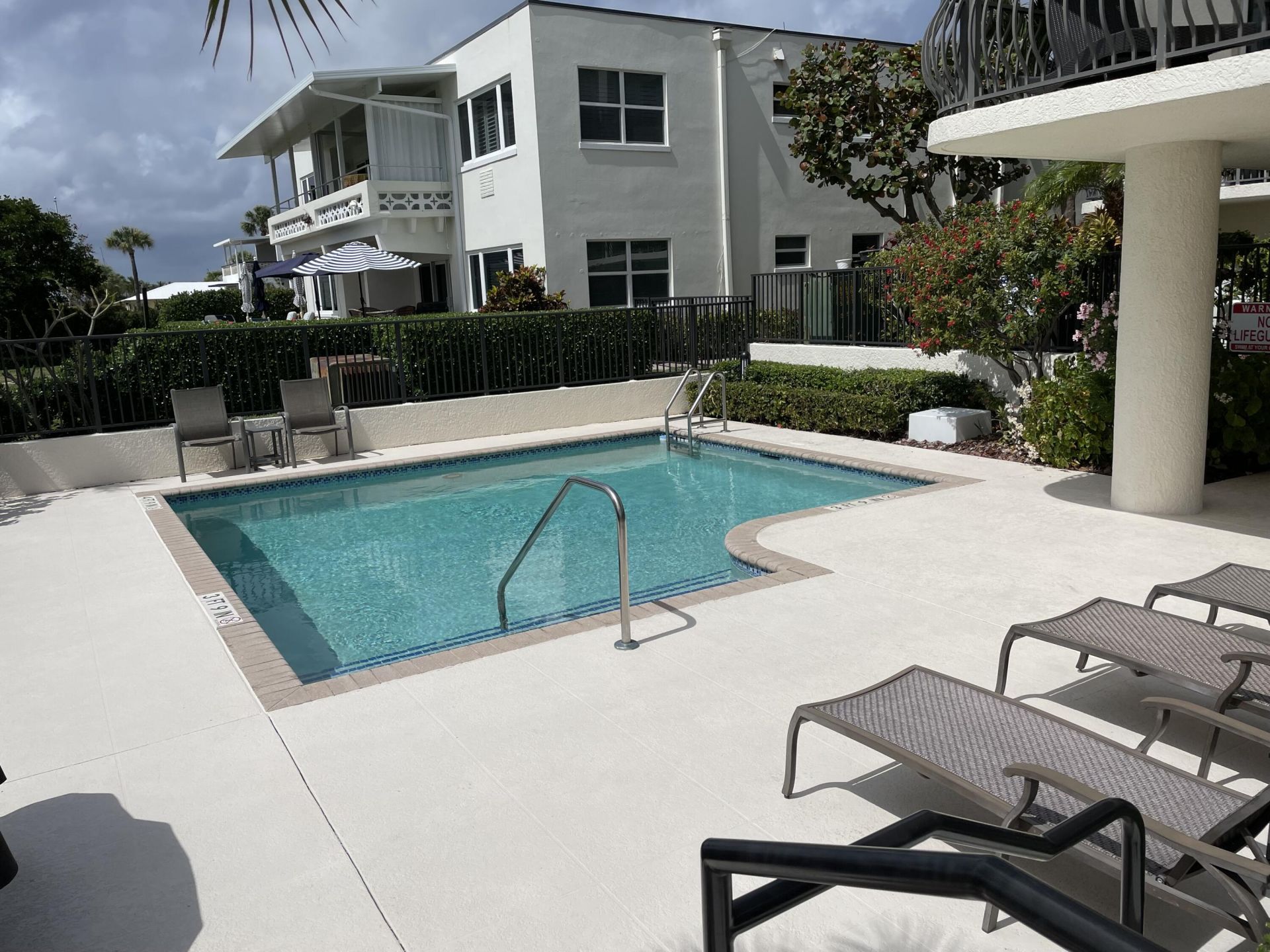 314 Inlet Way, Unit 201, Palm Beach Shores, FL 33404 Photo