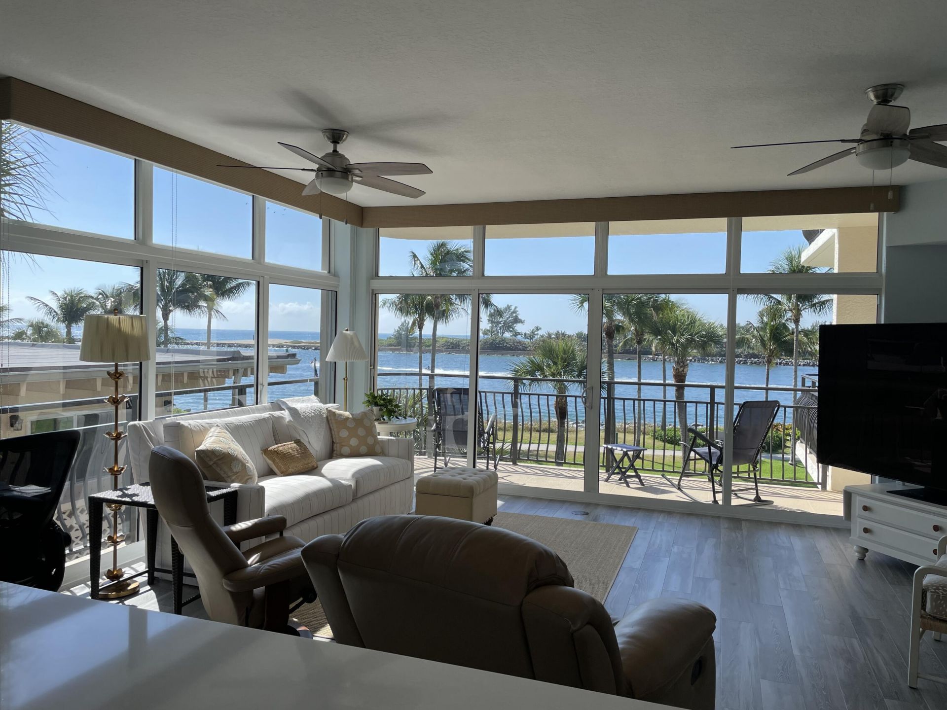 314 Inlet Way, Unit 201, Palm Beach Shores, FL 33404 Photo