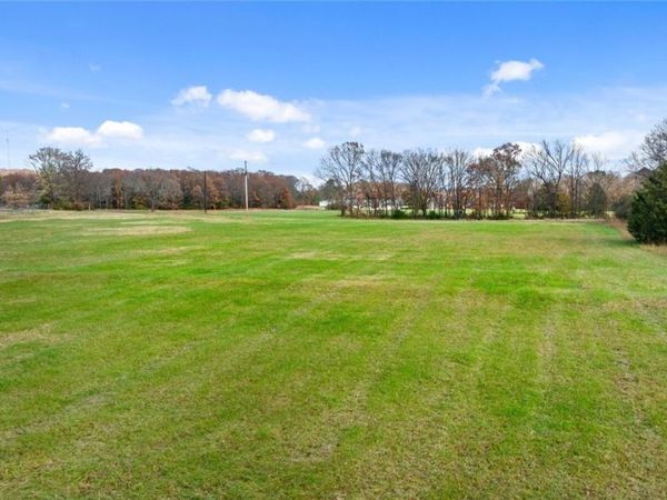 704 E Bowen Boulevard , Fayetteville, AR 72703