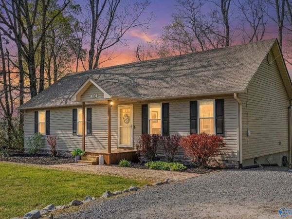 102 Guthrey Private Drive, Danville, AL 35619