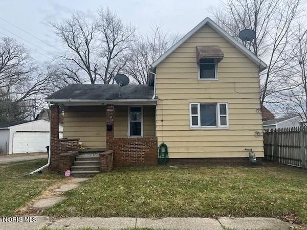 1925 Airline Avenue , Toledo, OH 43609