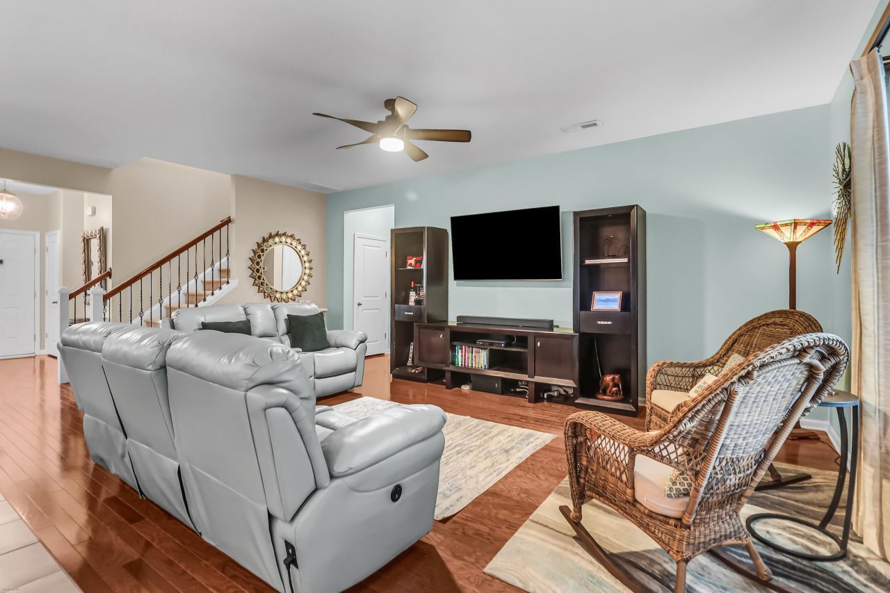 3230 Conservancy Lane Photo 13