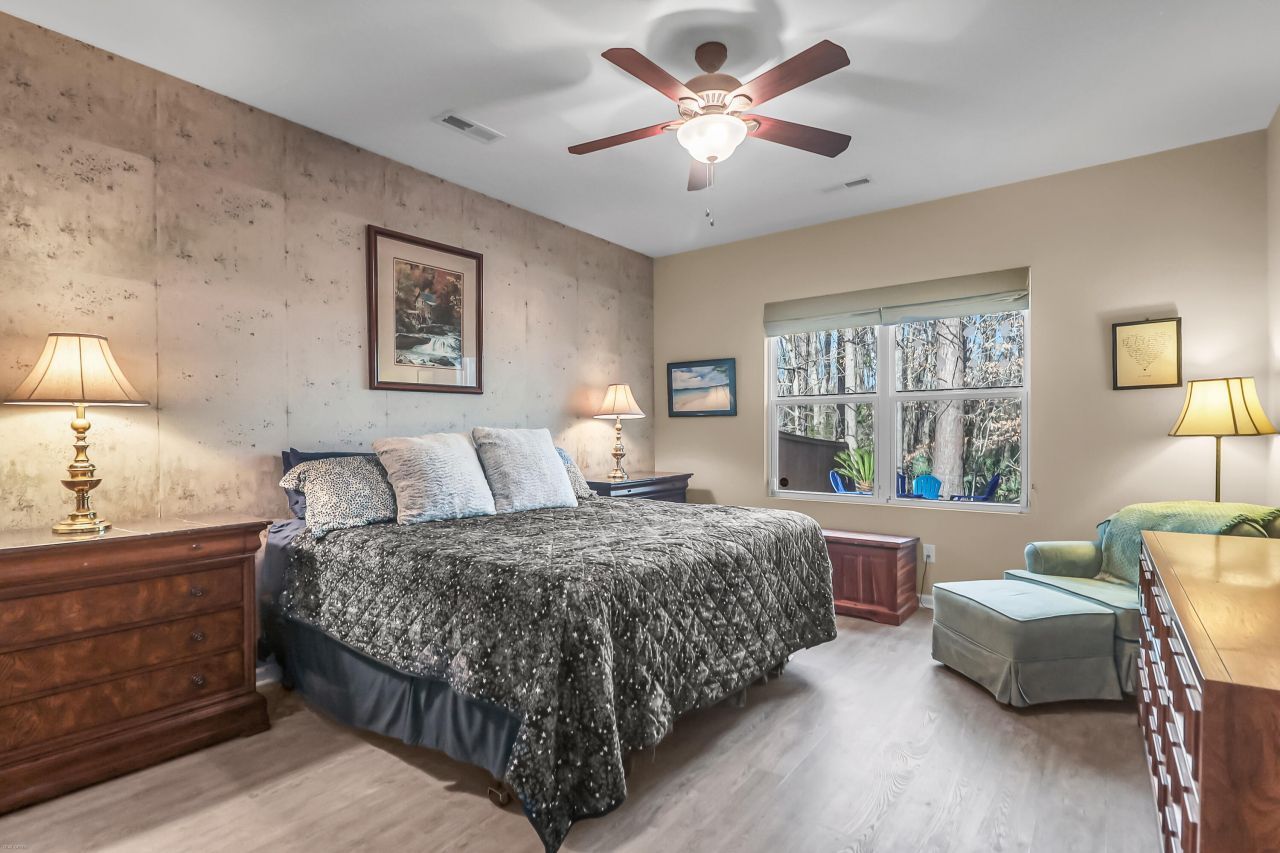 3230 Conservancy Lane Photo 18