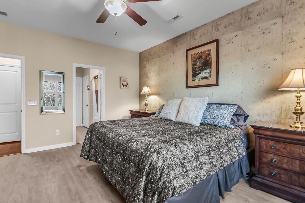 3230 Conservancy Lane Photo 19