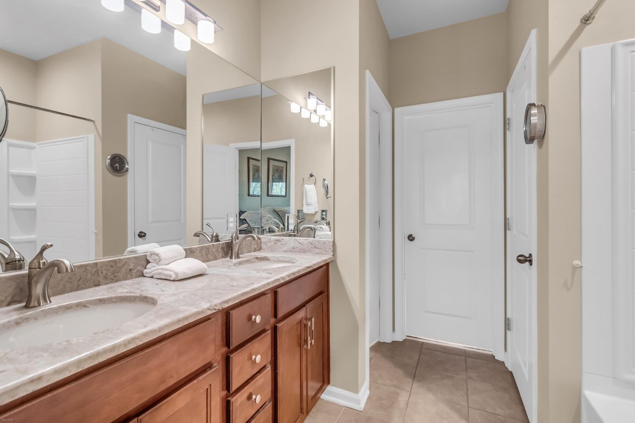 3230 Conservancy Lane Photo 21