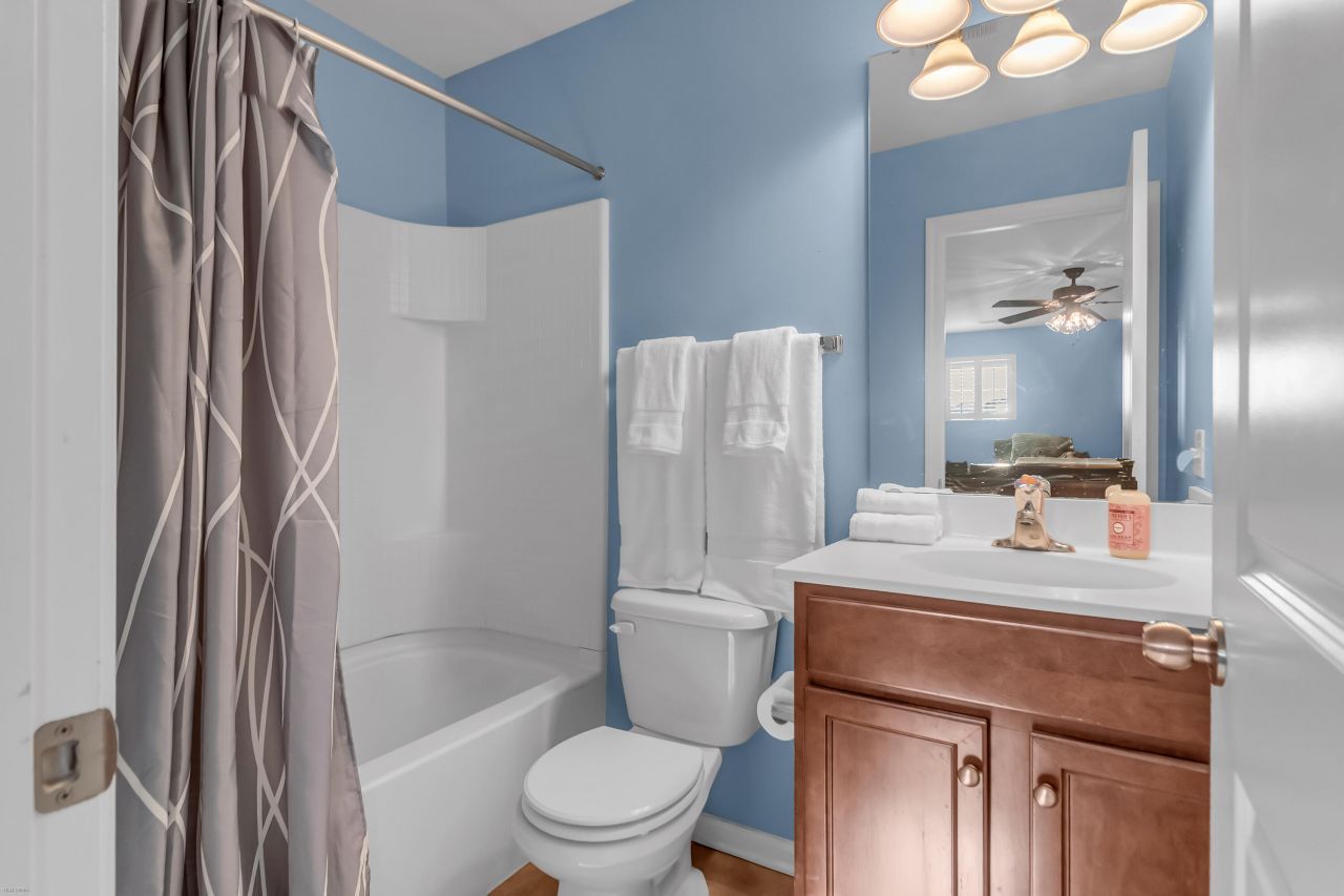 3230 Conservancy Lane Photo 29