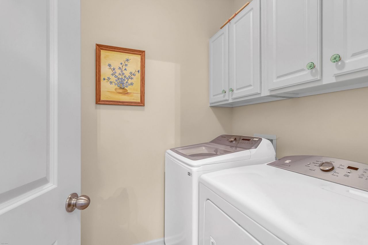 3230 Conservancy Lane Photo 39